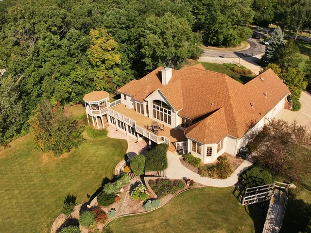 $1,050,000 | 14341 Marina Drive, Yorkville, WI 53177