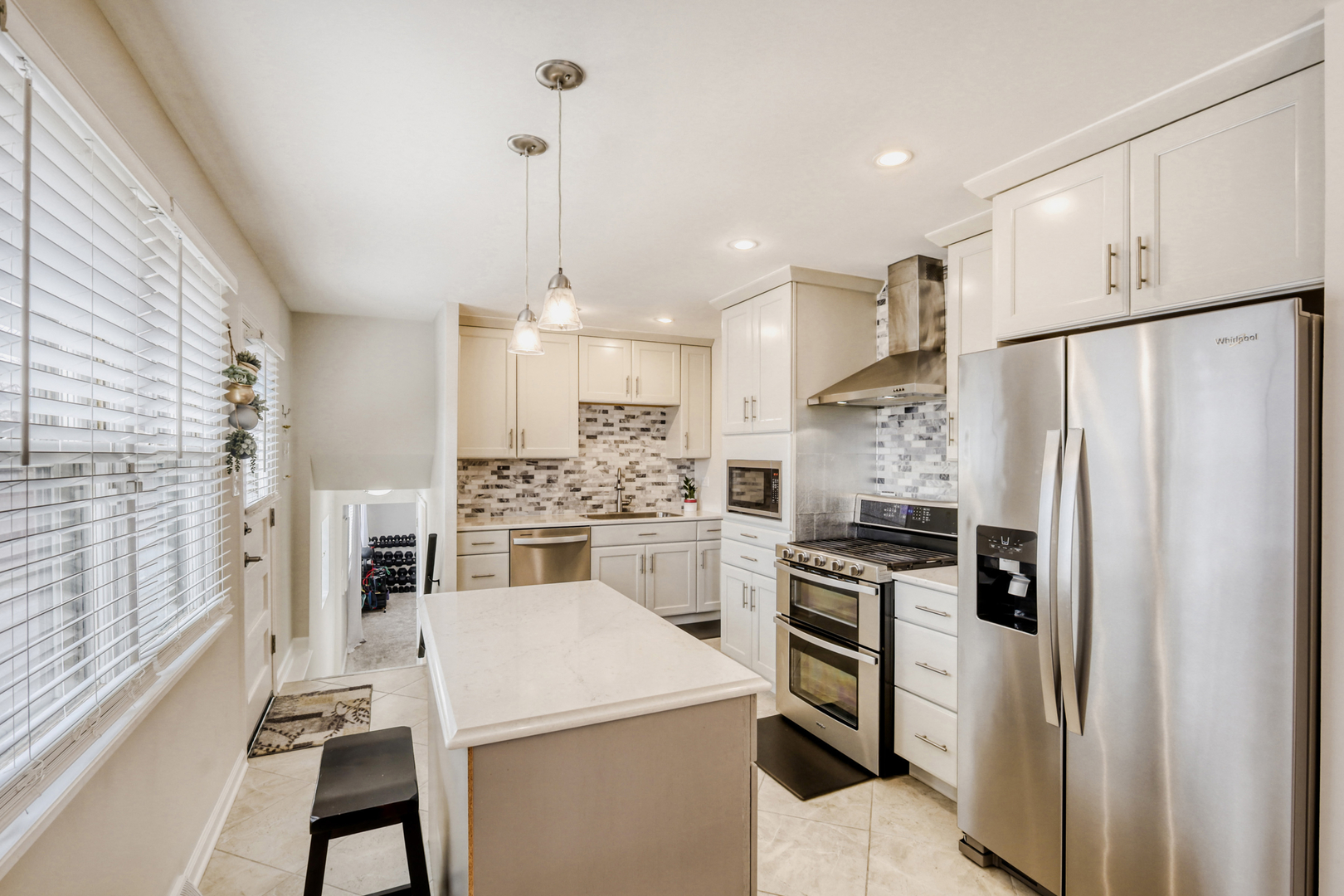 18-w025 73rd Street Darien, IL 60561 - Photo 5 of 19