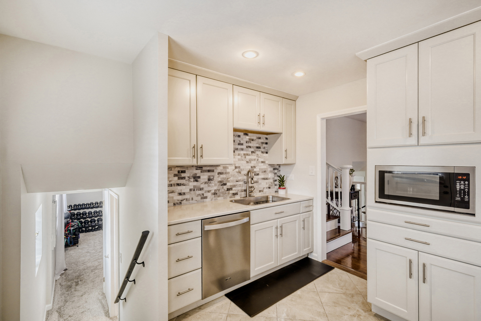 18-w025 73rd Street Darien, IL 60561 - Photo 6 of 19