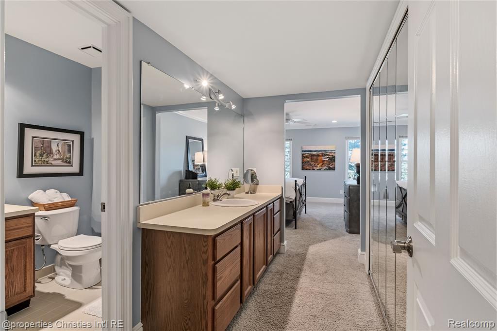 1695 Huntington Park Rochester Hills, MI 48309 - Photo 26 of 54