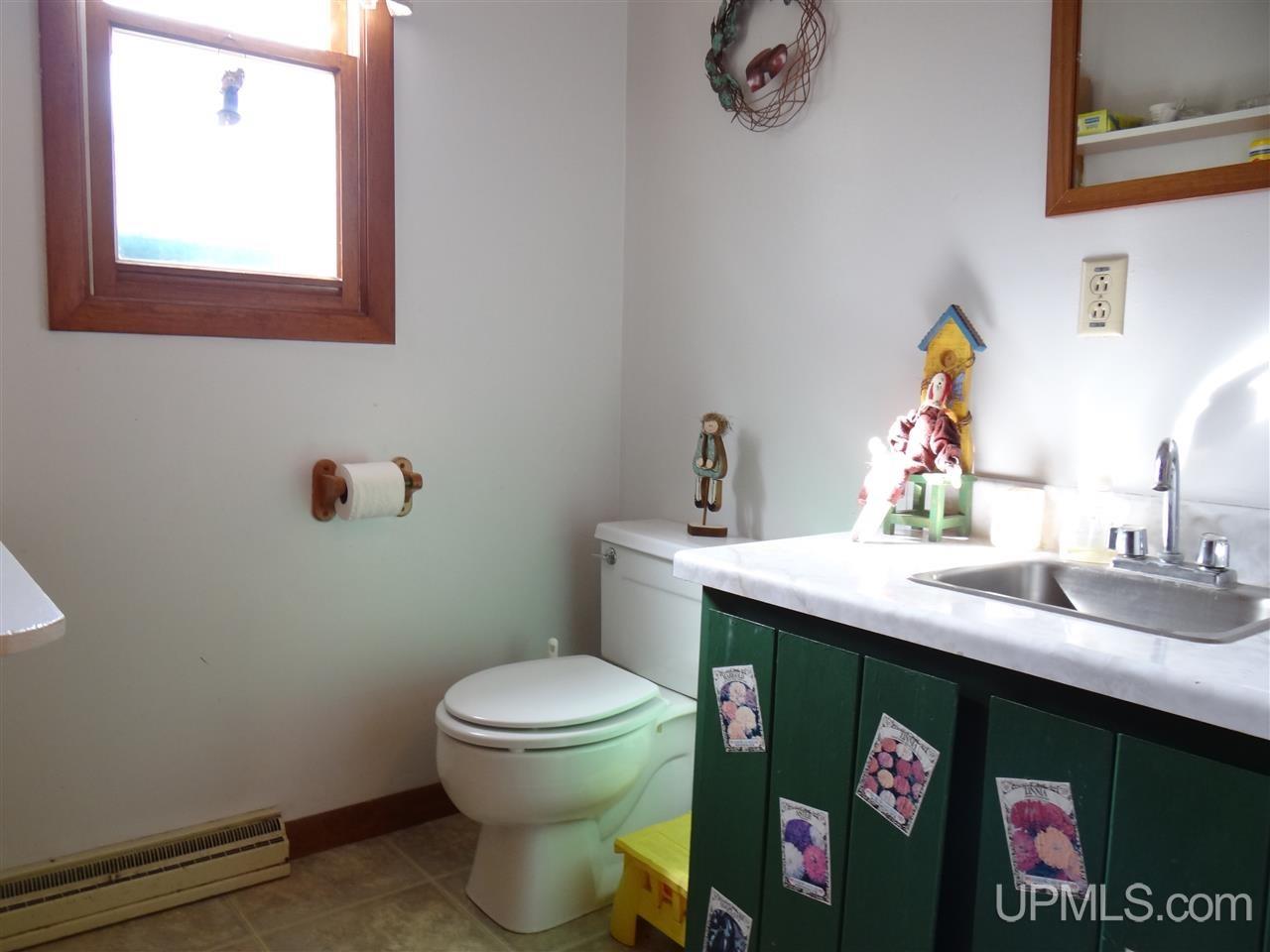 52835 Boston Road Calumet, MI 49913 - Photo 10 of 22