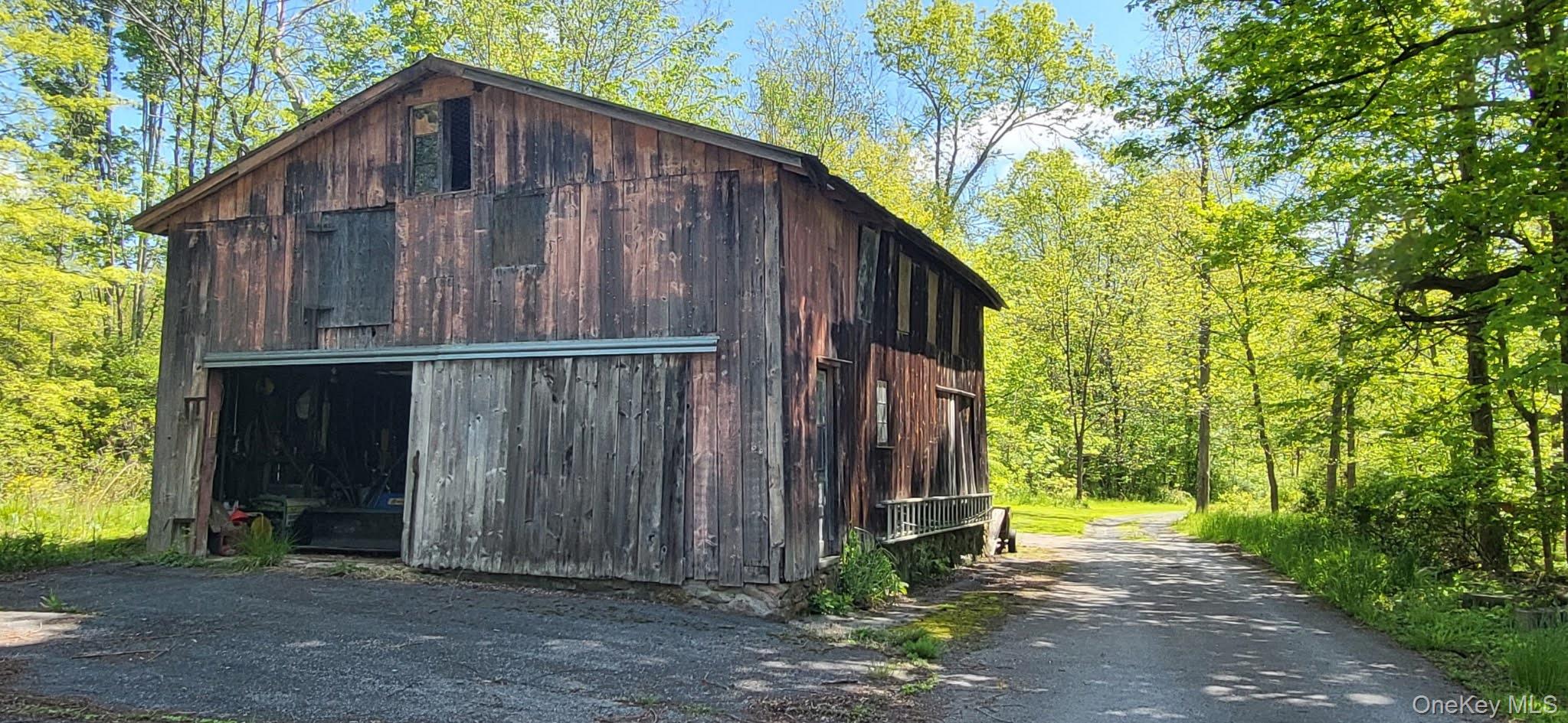 444 Hoagerburgh Road Wallkill, NY 12589 - Photo 27 of 31