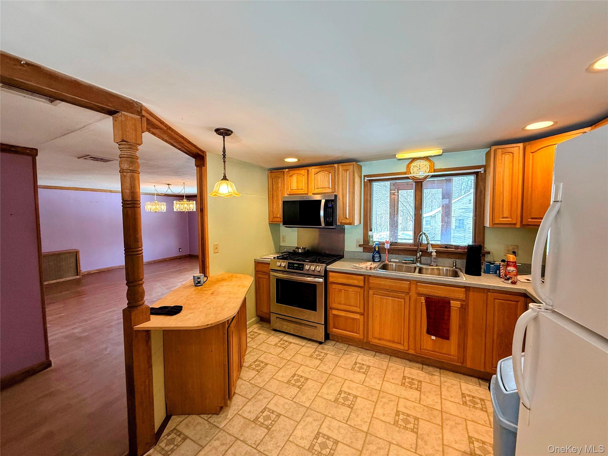 444 Hoagerburgh Road Wallkill, NY 12589 - Photo 4 of 31