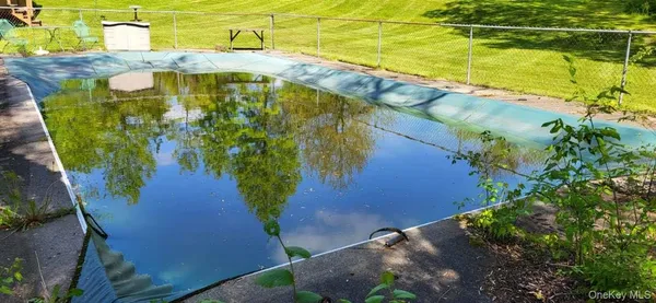 a picture of outdoor space