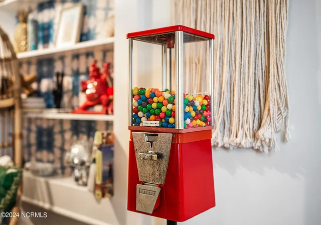 $2,150 | 1900 Bridges Street, Morehead City, NC 28557