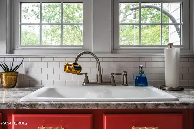 $2,150 | 1900 Bridges Street, Morehead City, NC 28557