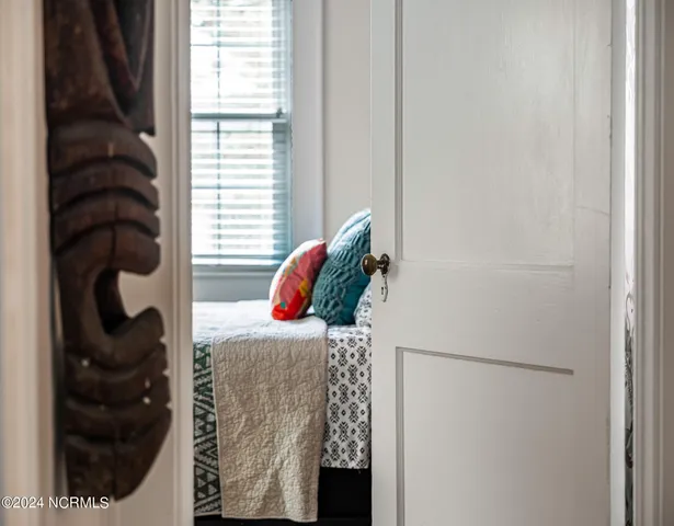 $2,150 | 1900 Bridges Street, Morehead City, NC 28557