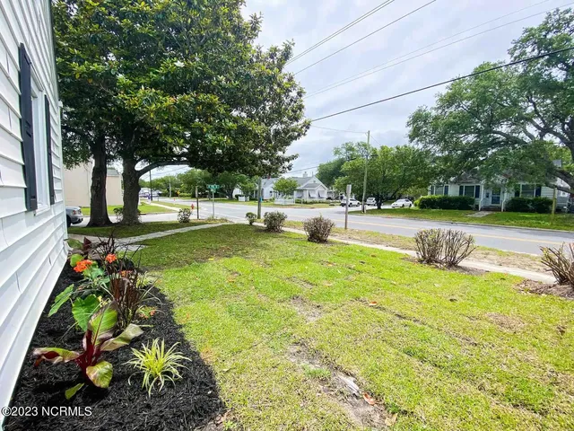 $2,150 | 1900 Bridges Street, Morehead City, NC 28557