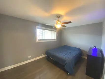 $239,900 | 18W268 Standish Lane, Villa Park, IL 60181