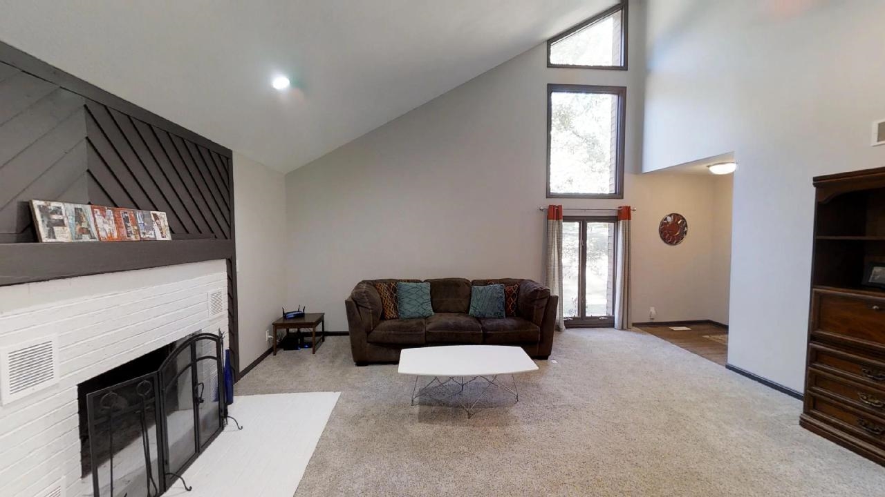 12801 Red Gate Road Evansville, IN 47725 - Photo 3 of 36 Gallery Image 3