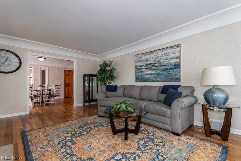 1627 Richmond Road Cleveland, OH 44124 - Photo 12 of 35 Gallery Image 12