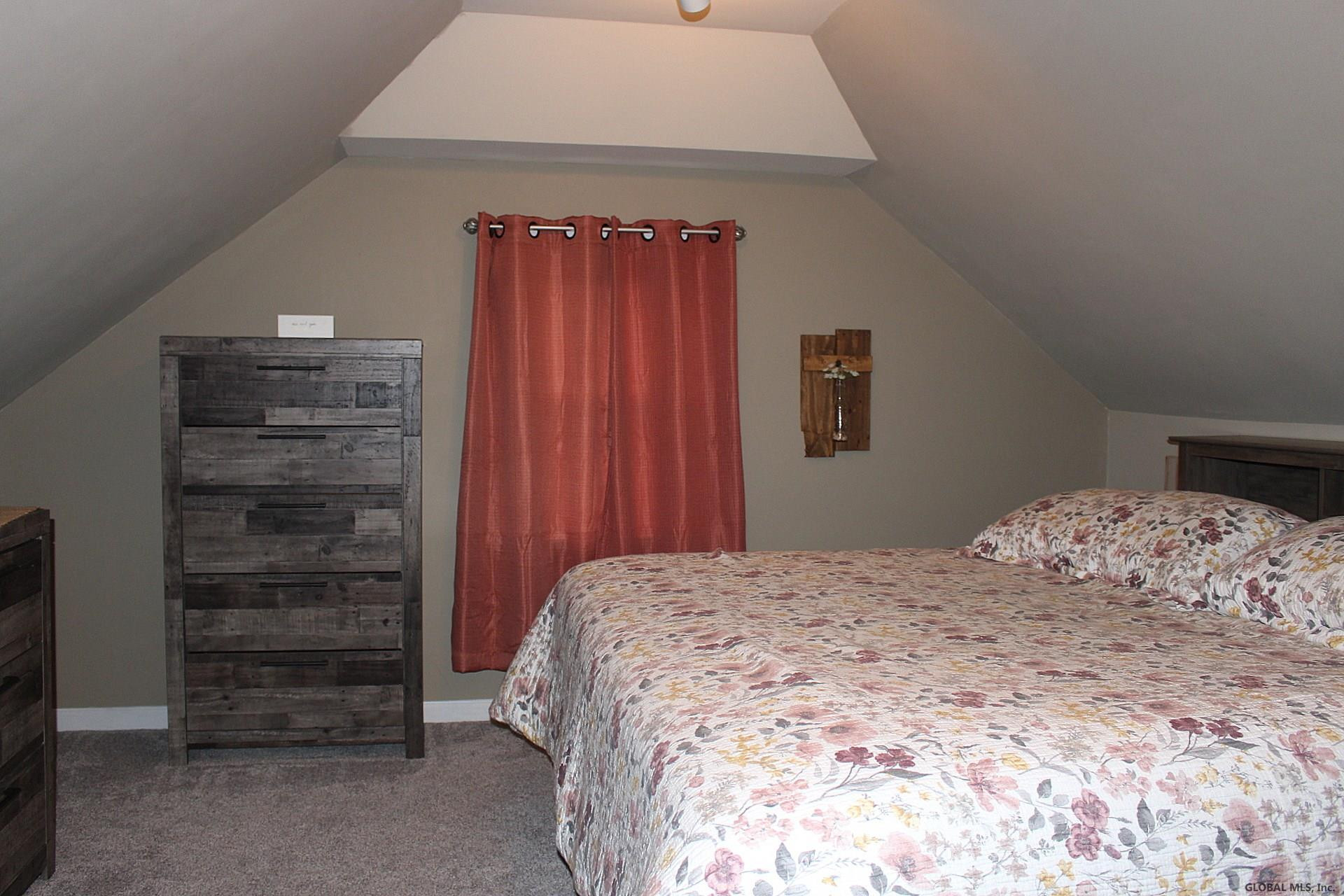 11 Wellington Road Bethlehem, NY 12054 - Photo 15 of 30 Photo 15