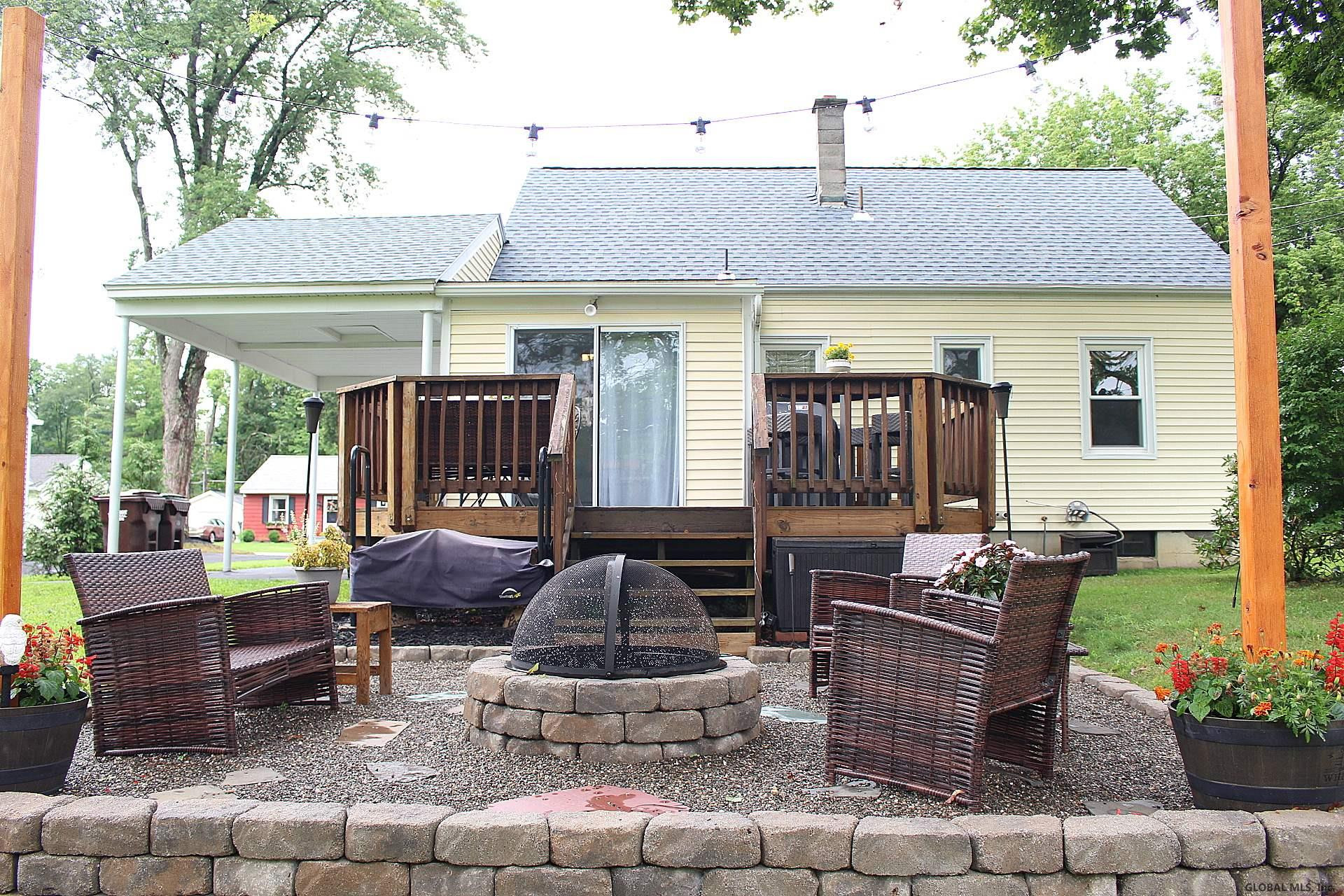11 Wellington Road Bethlehem, NY 12054 - Photo 25 of 30 Photo 25