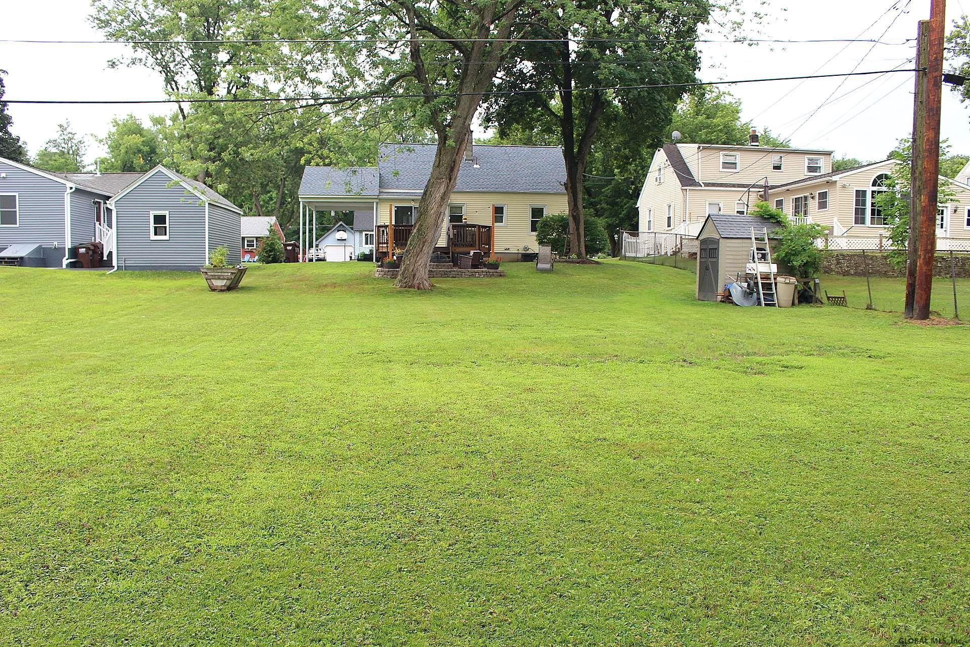 11 Wellington Road Bethlehem, NY 12054 - Photo 27 of 30 Photo 27