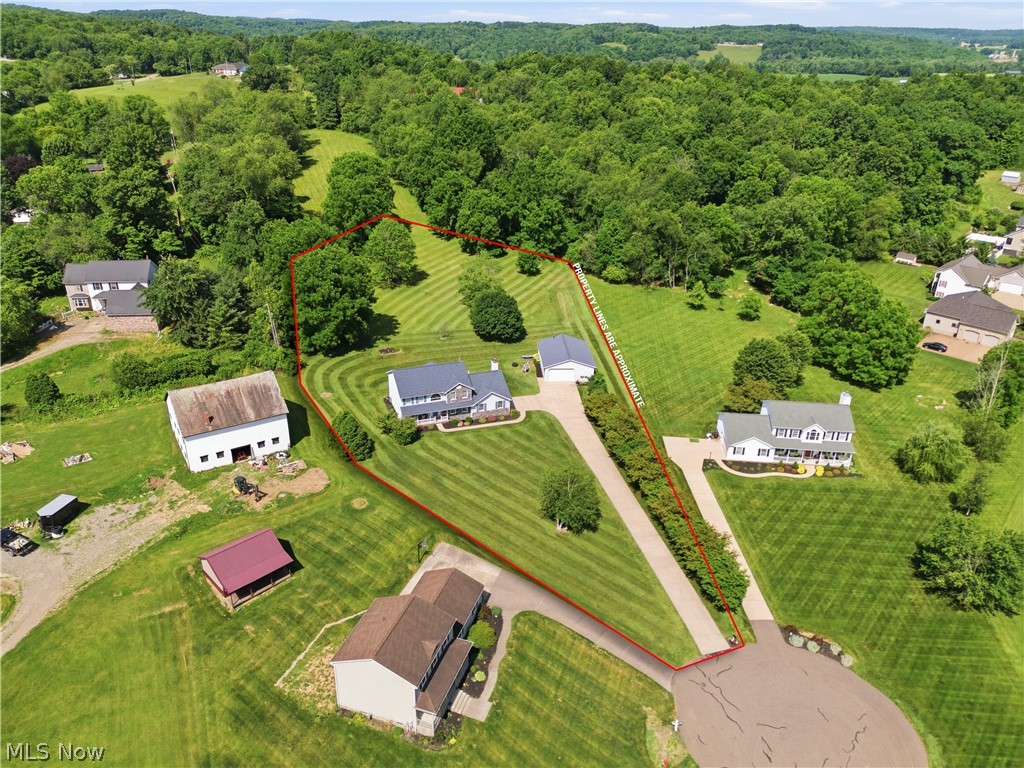 813 Walnut Ridge Street Northwest Bolivar, OH 44612 - Photo 3 of 47