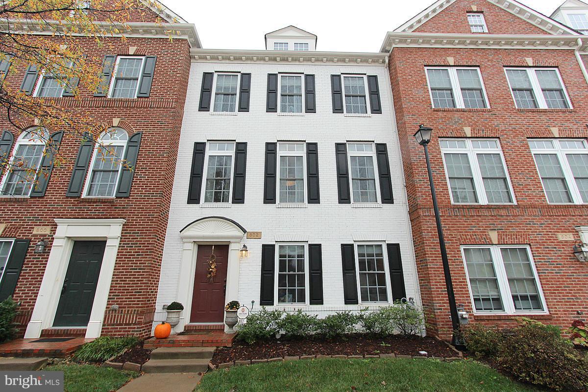 802 West Glebe Road Alexandria, VA 22305 - Photo 1 of 22 Exterior (Front)
