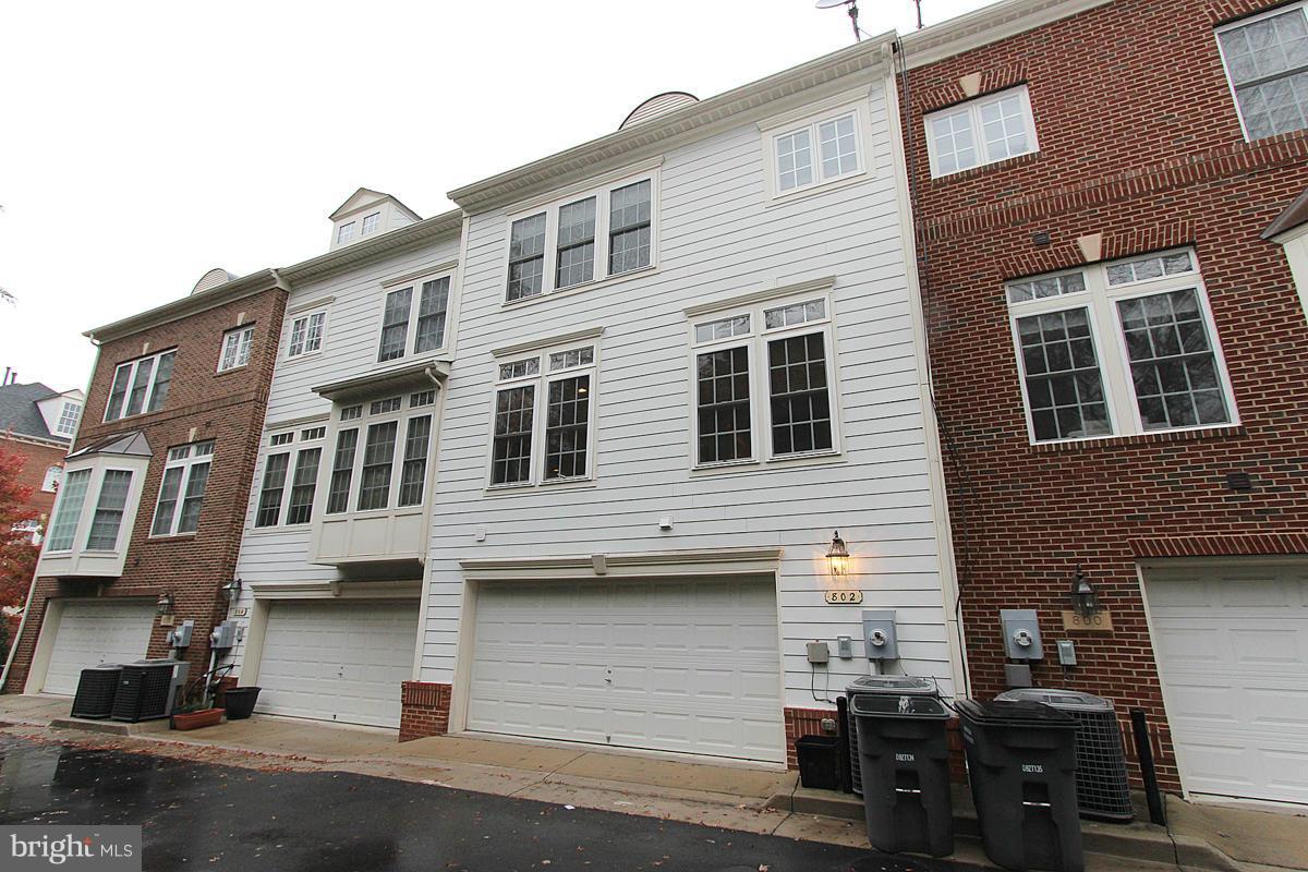 802 West Glebe Road Alexandria, VA 22305 - Photo 22 of 22 Exterior (Rear)