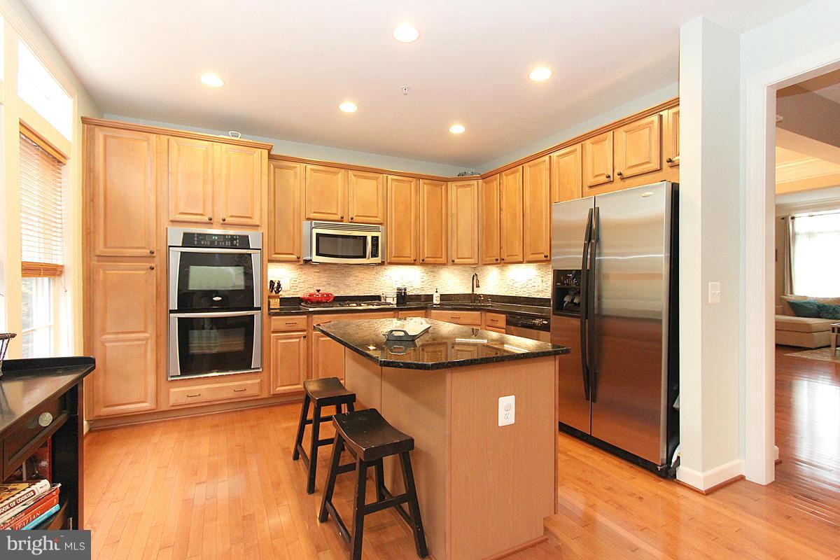 802 West Glebe Road Alexandria, VA 22305 - Photo 10 of 22 Kitchen