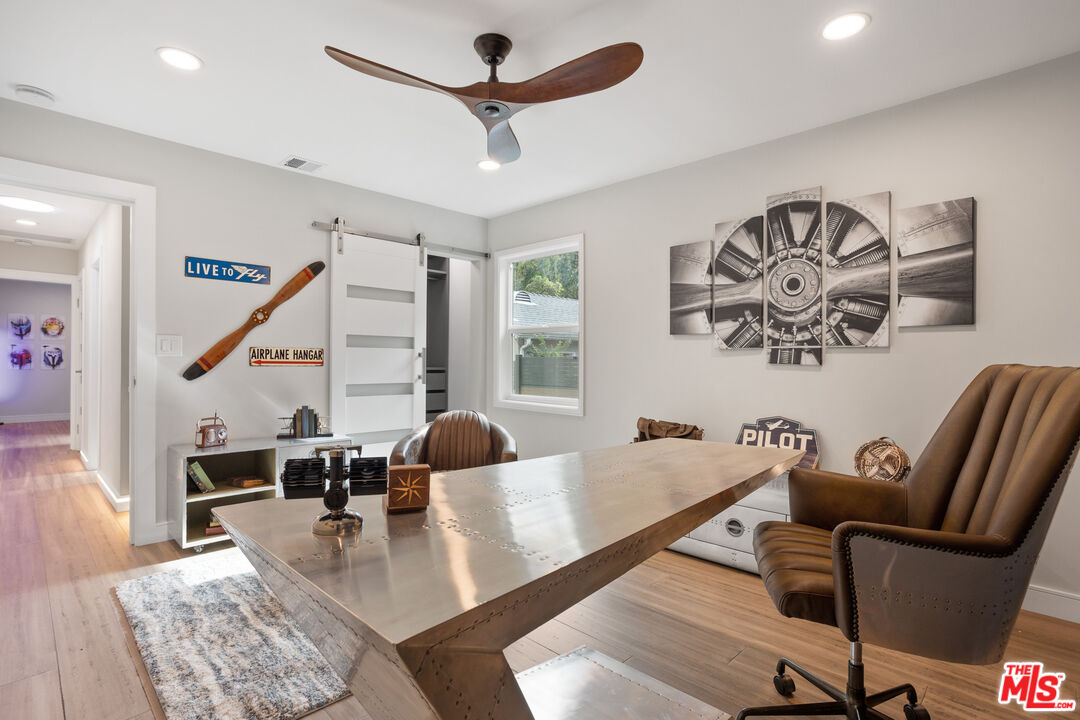 393 Allendale Road Pasadena, CA 91106 - Photo 24 of 75 a living room with furniture