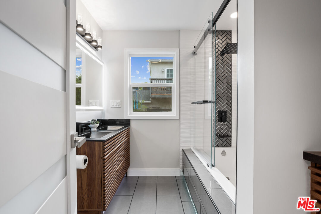 393 Allendale Road Pasadena, CA 91106 - Photo 26 of 75