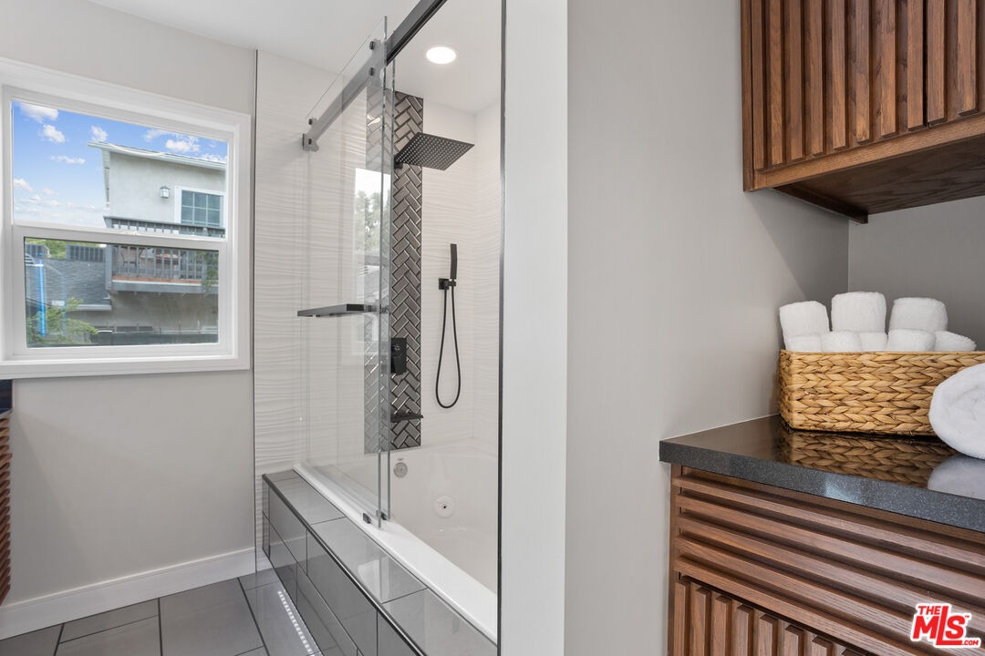 393 Allendale Road Pasadena, CA 91106 - Photo 28 of 75