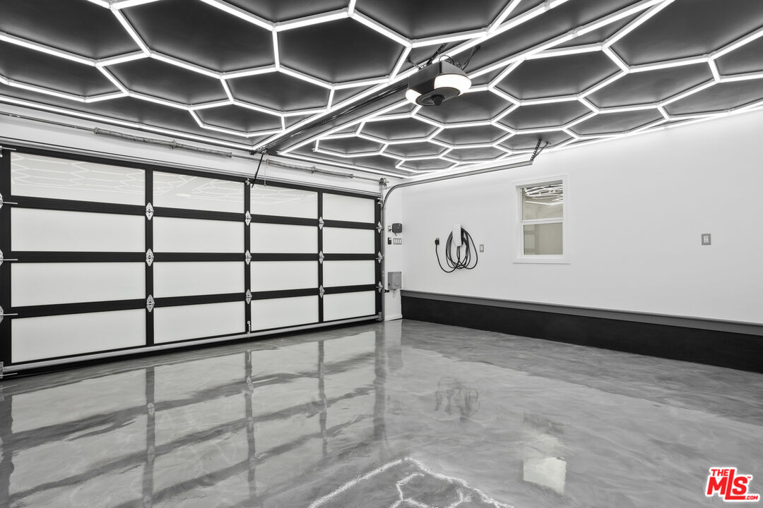 393 Allendale Road Pasadena, CA 91106 - Photo 58 of 75 a view of an empty room