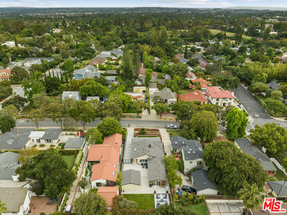 393 Allendale Road Pasadena, CA 91106 - Photo 74 of 75 an aerial view of residential houses with outdoor space