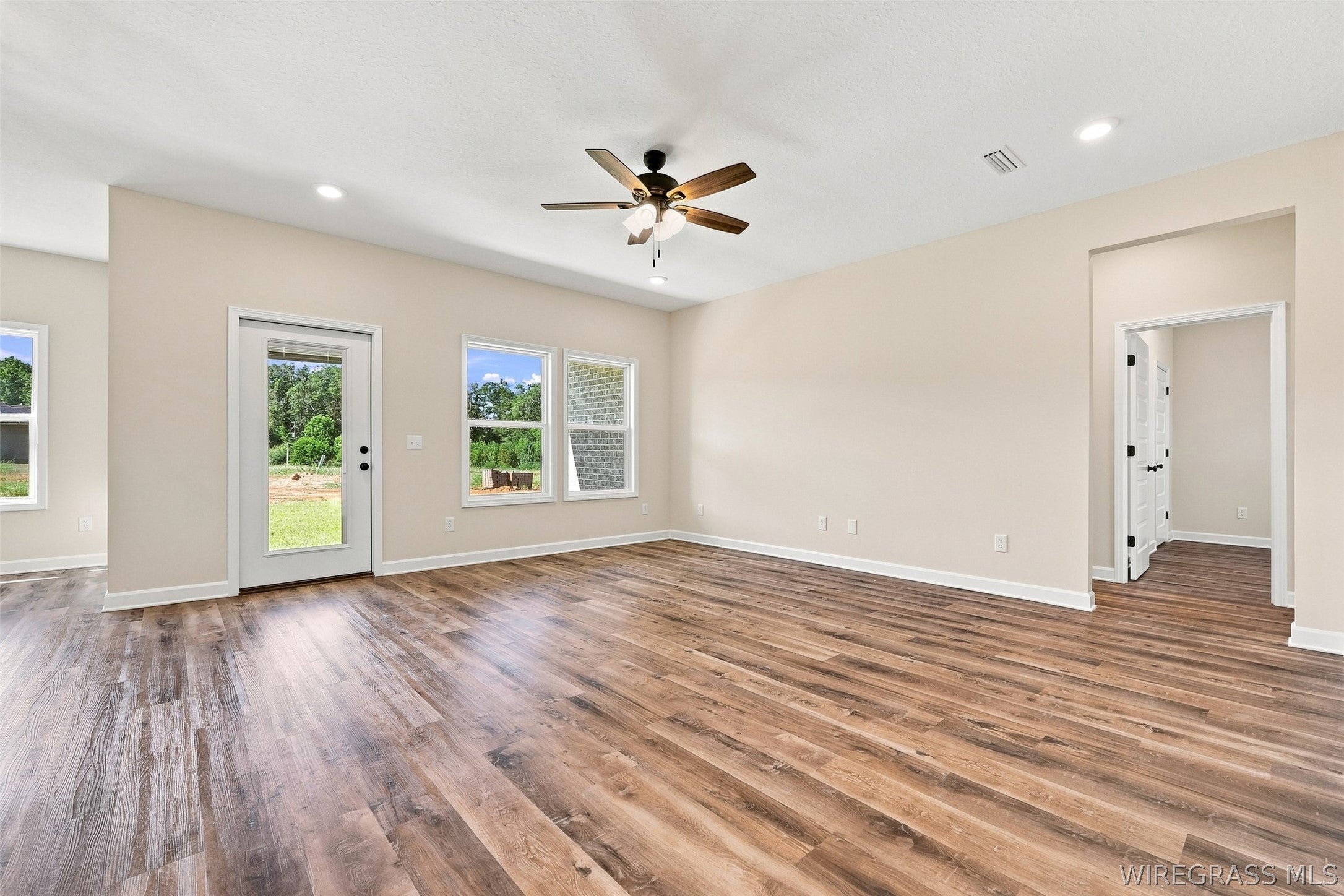 335 Thornbird Loop Enterprise, AL 36330 - Photo 10 of 45 Gallery Image 10