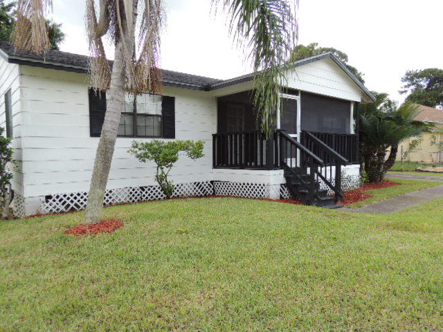 2637 Southwest Ace Road Port St. Lucie, FL 34953 - Photo 2 of 32 SIde