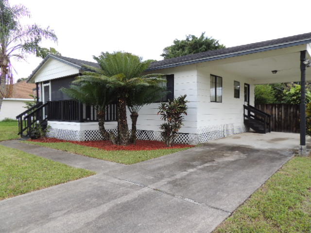 2637 Southwest Ace Road Port St. Lucie, FL 34953 - Photo 8 of 32 Carport