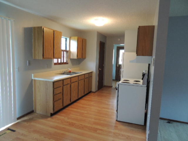 2637 Southwest Ace Road Port St. Lucie, FL 34953 - Photo 9 of 32 Kitchen