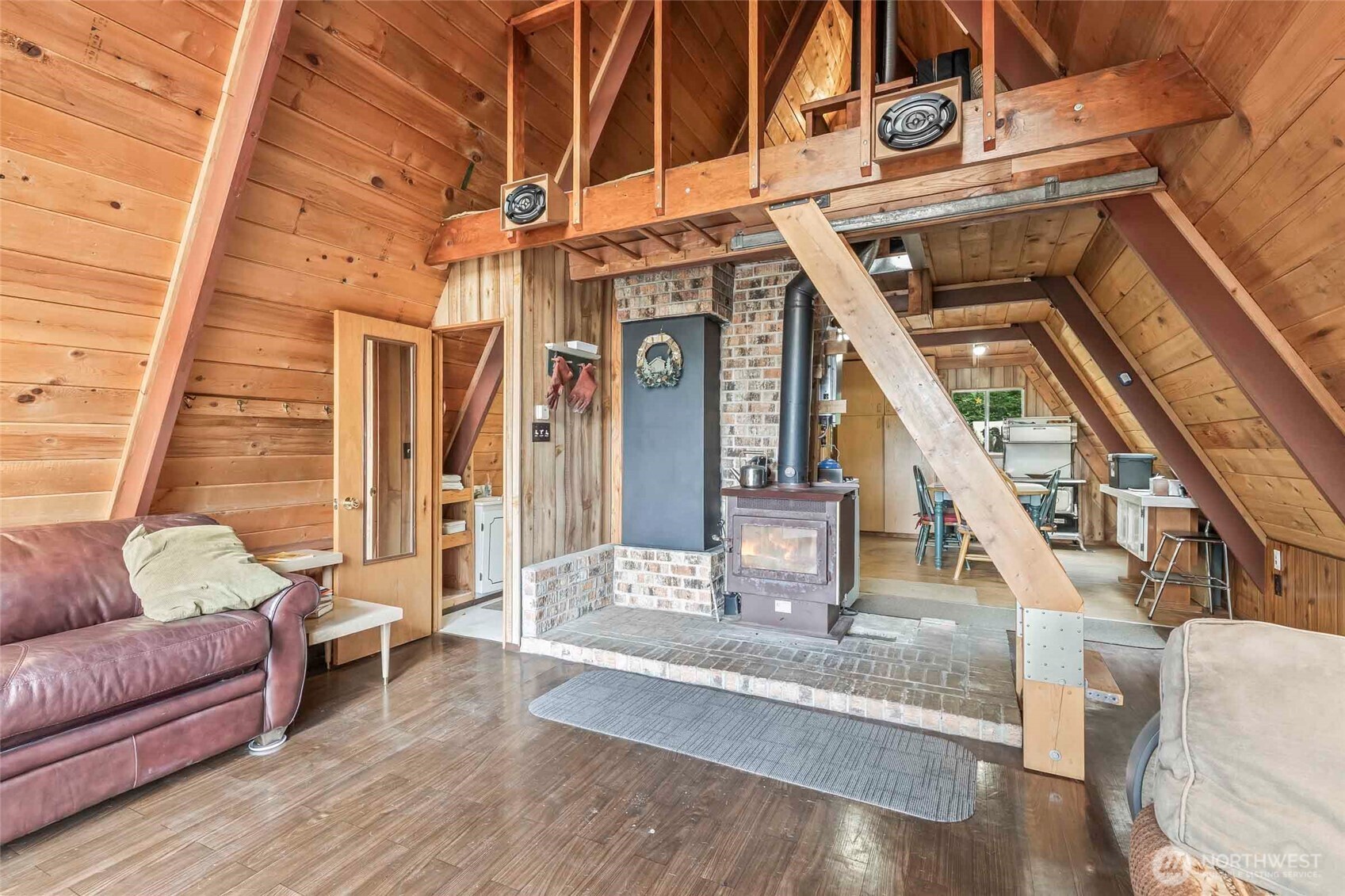 181 Elk Road Cle Elum, WA 98922 - Photo 12 of 31 a view of living room with furniture and wooden floor