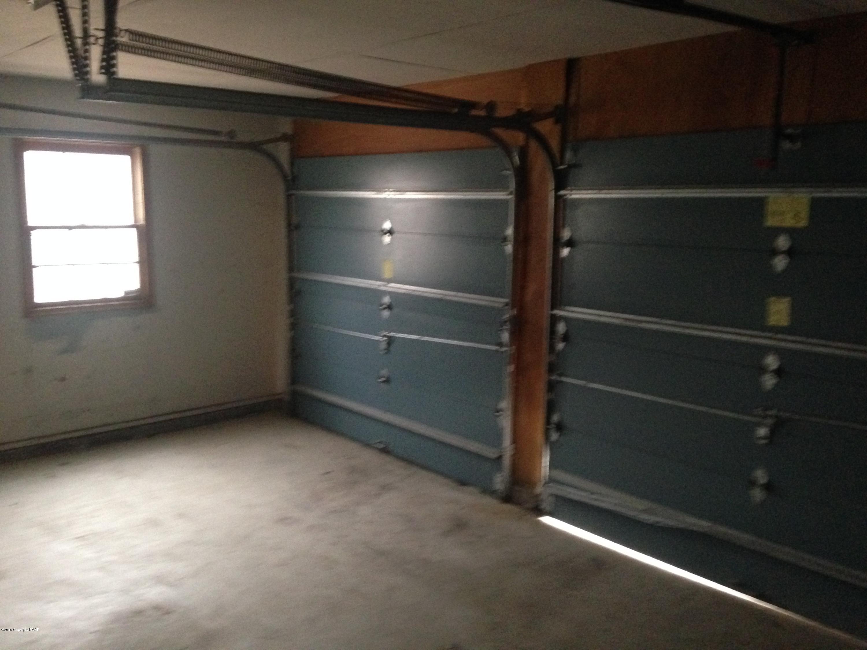 23 Holly Forest Road Mount Pocono, PA 18344 - Photo 11 of 11 Garage