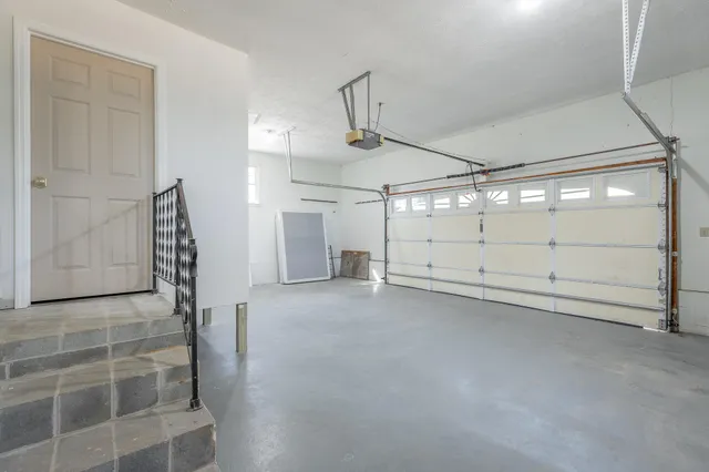 $489,000 | 114 Mountain View Drive, Jasper, TN 37347