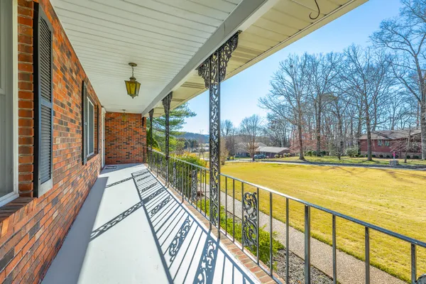 $489,000 | 114 Mountain View Drive, Jasper, TN 37347