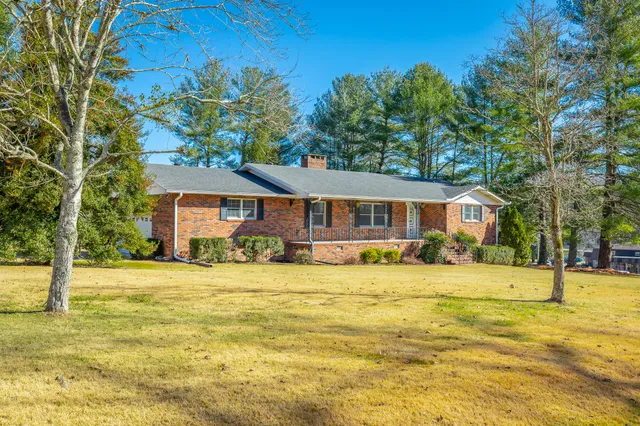 $489,000 | 114 Mountain View Drive, Jasper, TN 37347