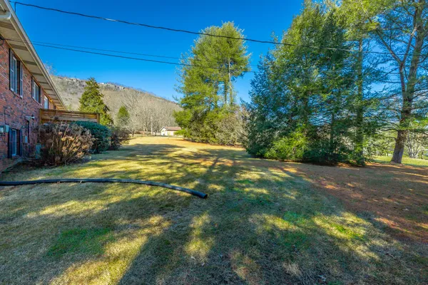 $489,000 | 114 Mountain View Drive, Jasper, TN 37347