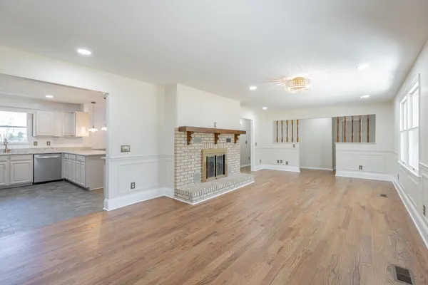 $489,000 | 114 Mountain View Drive, Jasper, TN 37347