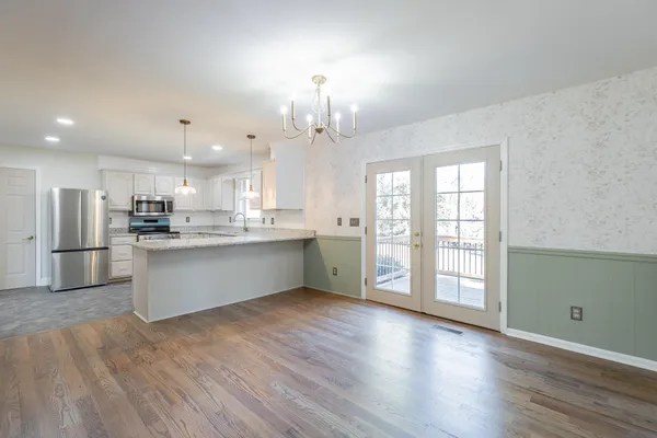 $489,000 | 114 Mountain View Drive, Jasper, TN 37347