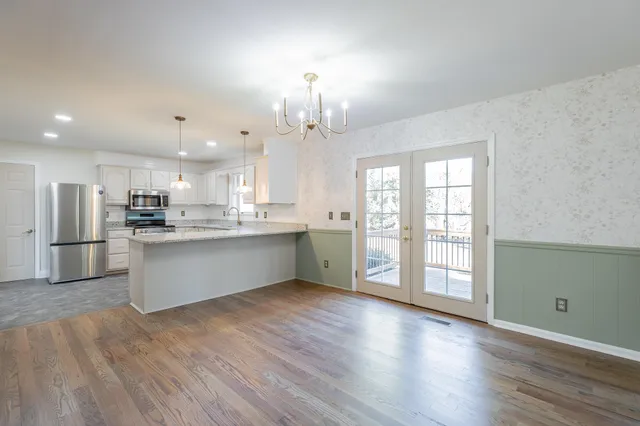 $489,000 | 114 Mountain View Drive, Jasper, TN 37347