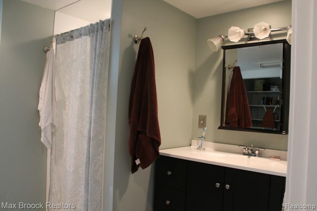 37311 Ryan Road, Unit 9 Sterling Heights, MI 48310 - Photo 14 of 29 Ryan 37311 007.jpg