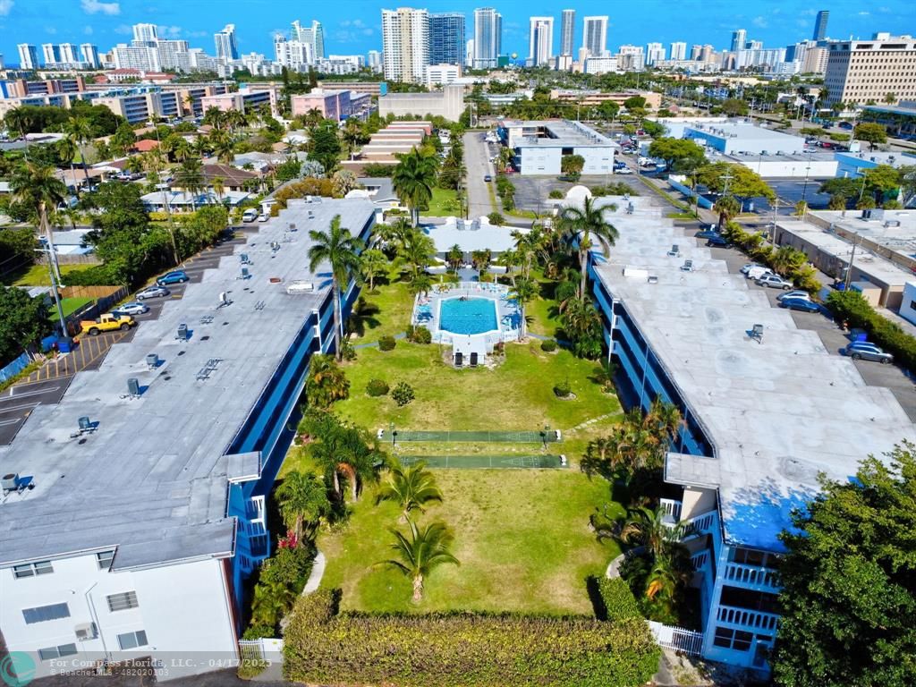 161 Northeast 10th Avenue, Unit 14A Hallandale Beach, FL 33009 - Photo 43 of 45 a picture of city view