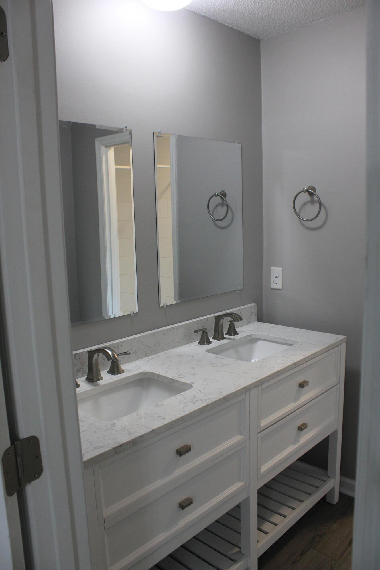 228 Brailsford Road Summerville, SC 29485 - Photo 9 of 15 IMG_6887