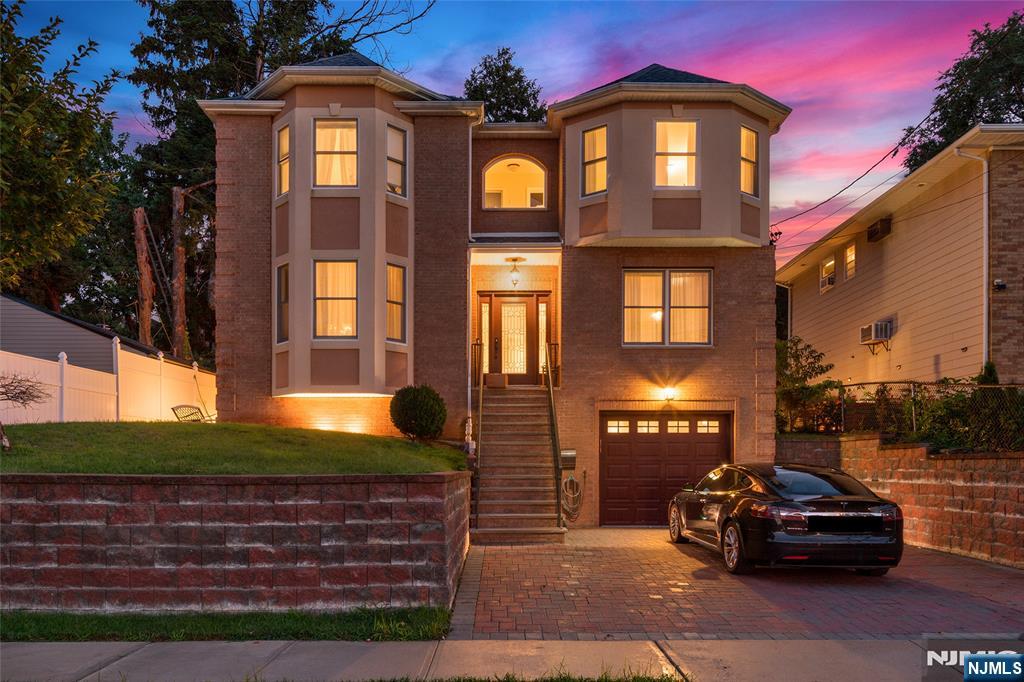 157 Woodridge Street Wood-Ridge, NJ 07075 - Photo 1 of 43 Gallery Image 1