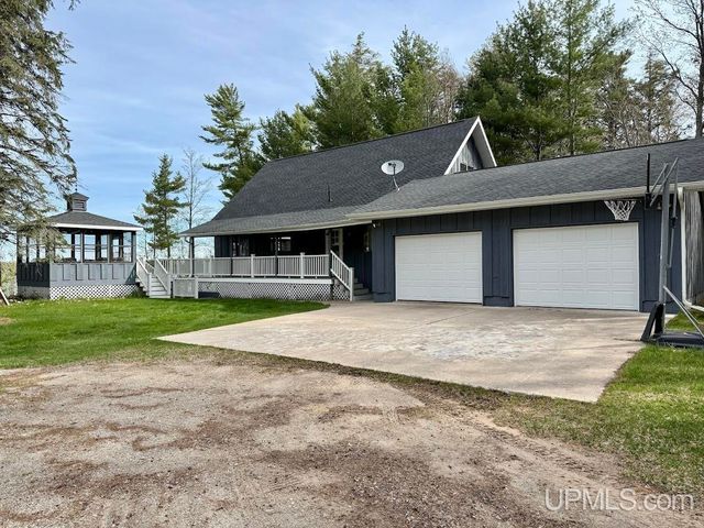 $475,000 | 12236 Round Lake 42nd Lane, Wetmore, MI 49895
