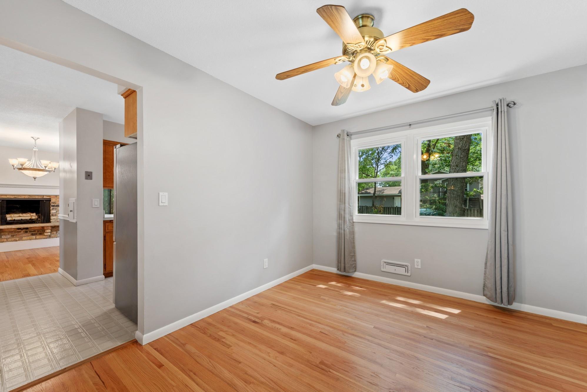 7049 Victoria Road Woodbury, MN 55125 - Photo 4 of 21 Gallery Image 4