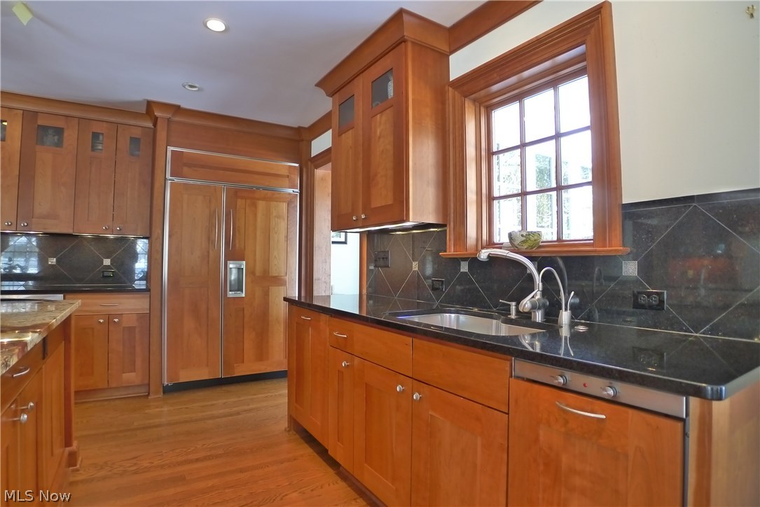 2979 Broxton Road Cleveland, OH 44120 - Photo 8 of 27