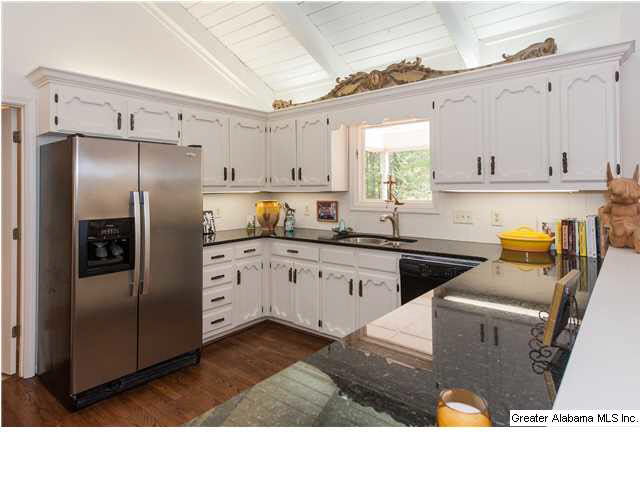 850 Jasmine Hill Road Pelham, AL 35124 - Photo 3 of 31