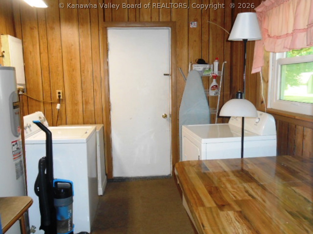 2822 Evansview Road Evans, WV 25241 - Photo 8 of 16 Gallery Image 8