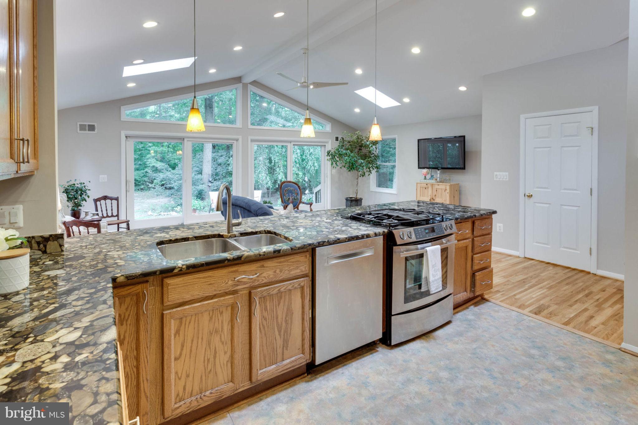 4709 Guinea Road Annandale, VA 22003 - Photo 7 of 29 Kitchen